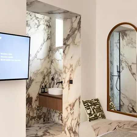 Luxury Comfort 3bd 8p Heart Of Le Marais Apartment